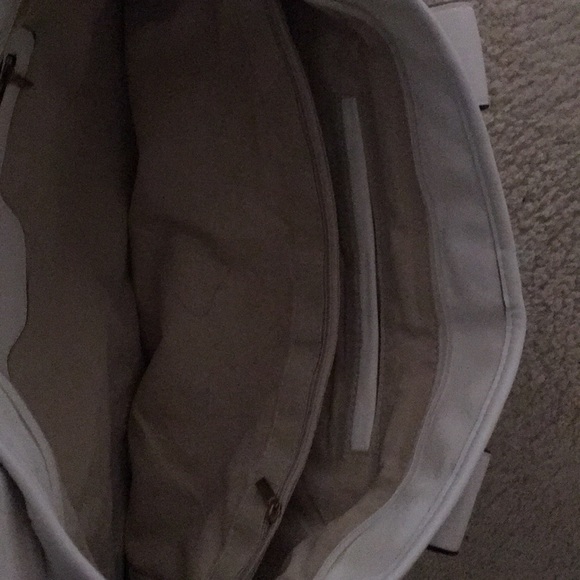 White Purse - Picture 4 of 6